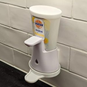 Sagrotan Wandhalterung mit Kleber – praktische Halterung für Dettol No Touch und Deckel im Badezimmer